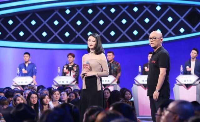 非诚勿扰抱走女导演的最近怎么样？(非诚勿扰女导演)