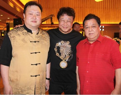 我国有哪些优秀的相声表演艺术家?(谢亚平导演)