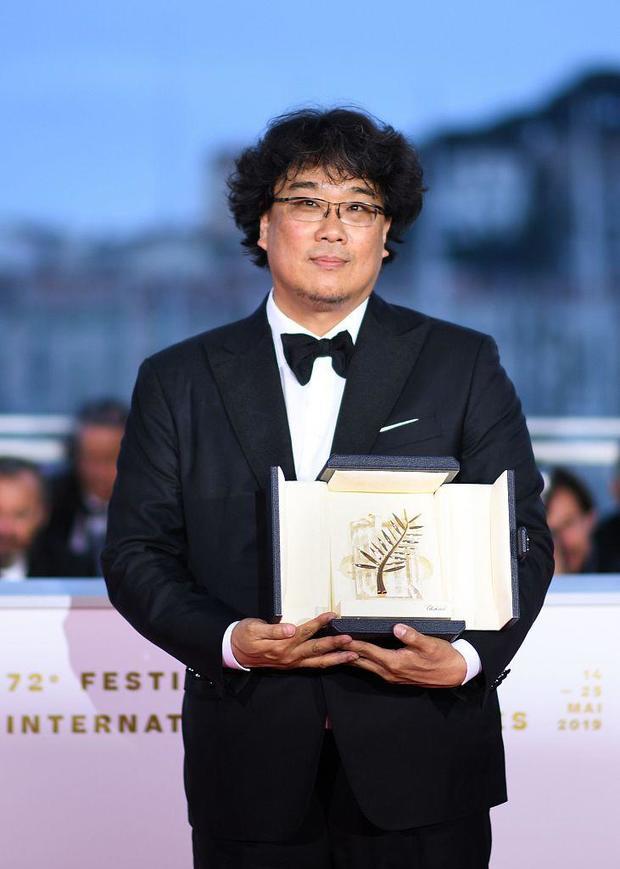 奥斯卡小金人导演？(奉俊昊导演)