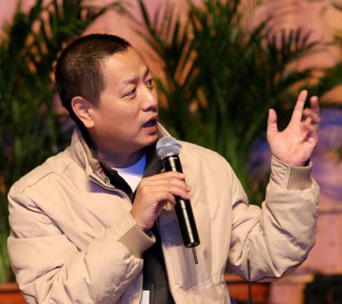 王浩拿过世界冠军吗？(长春大电影导演王浩)