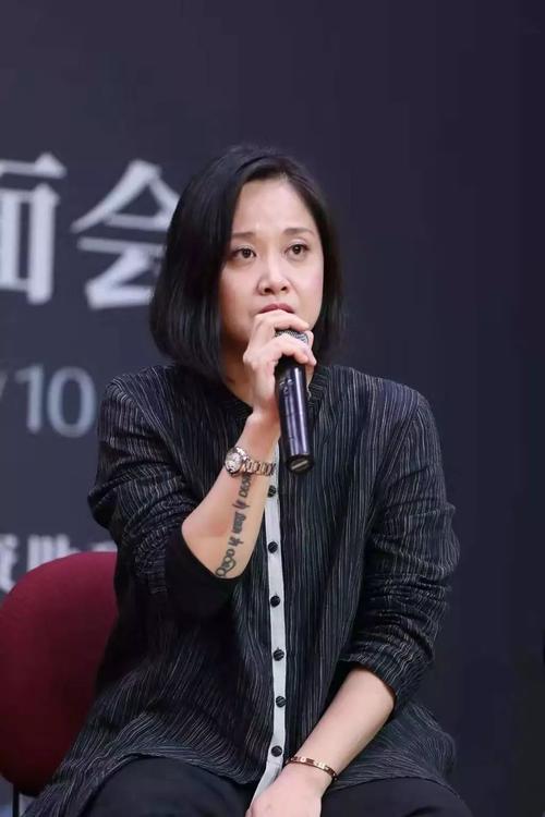 明若晓溪王薇年龄?(导演王薇)