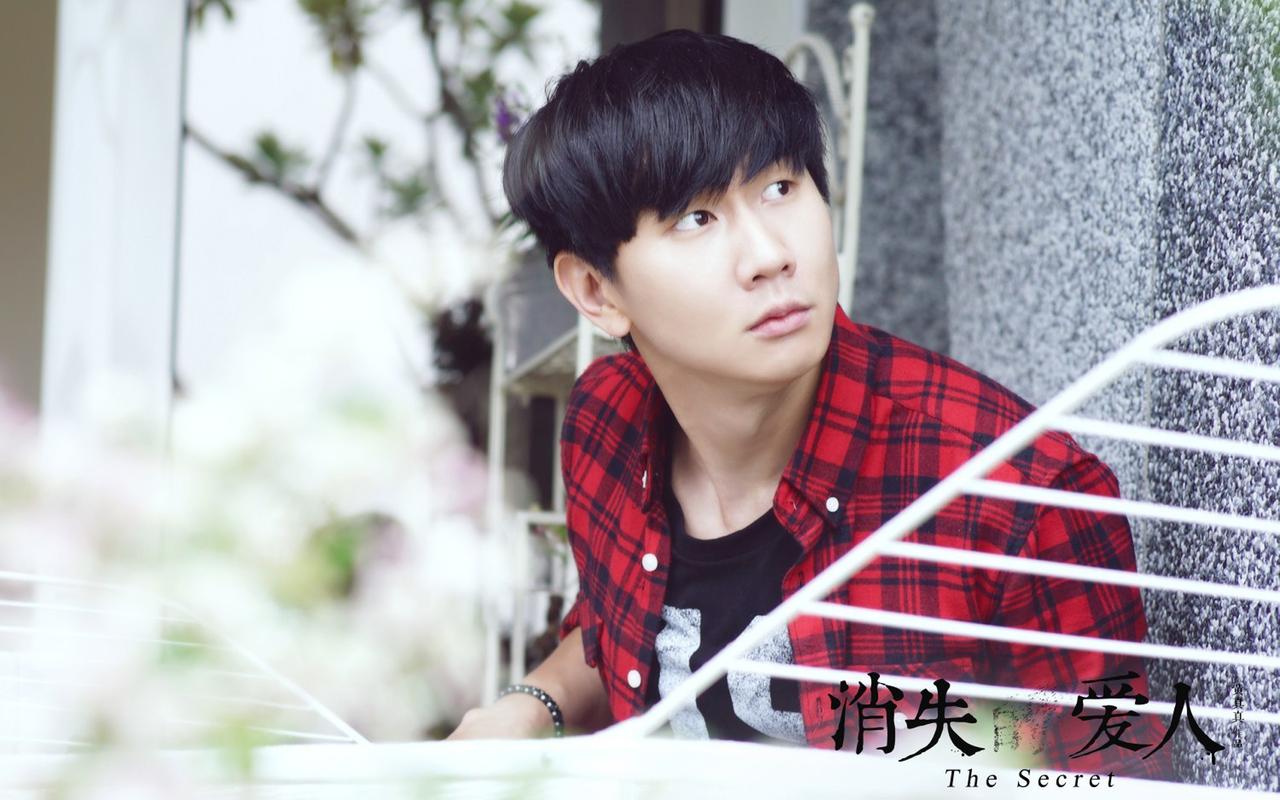 林俊杰是哪个公司旗下的？(林俊杰也导演过电影)