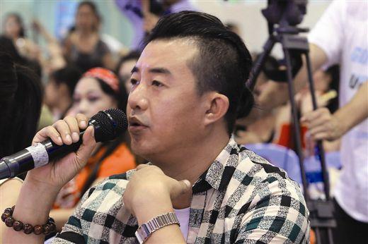 潘阳一共结了几次婚?(留学生导演副导演视频)