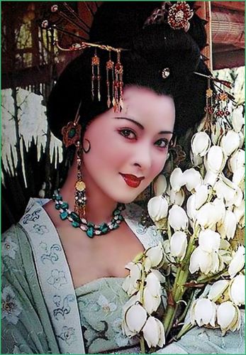 武则天把妃子装进罐子是什么电影？(109厘米导演)