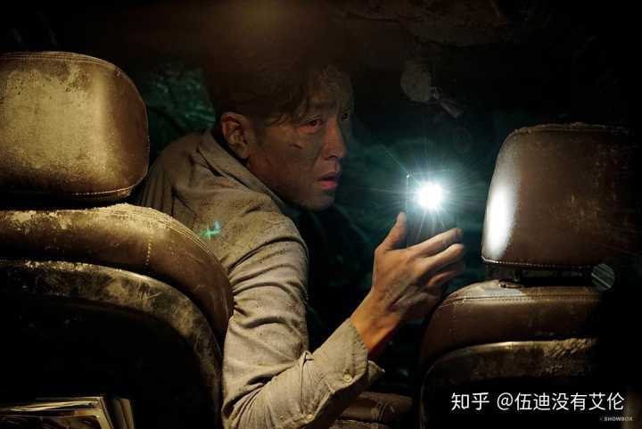 10岁男孩被困隧道的电影名字叫什么？(隧道导演的其他作品)