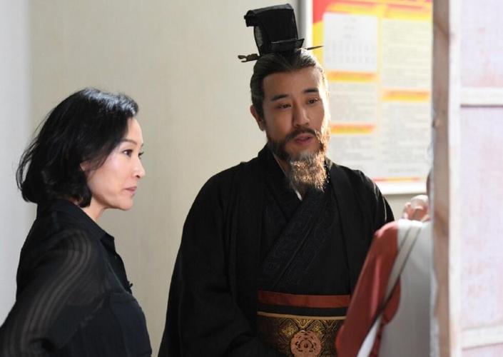 于和伟是导演吗？(军师联盟导演是谁)