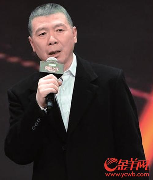 著名导演冯小刚哪年出生的？(导演冯晓刚)