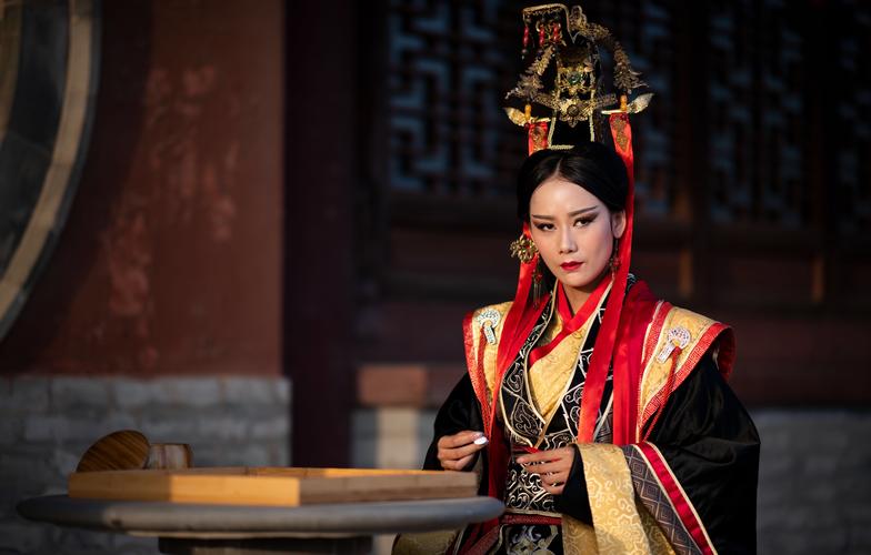 真三国无双电影太后扮演者?(太后导演版 视频)