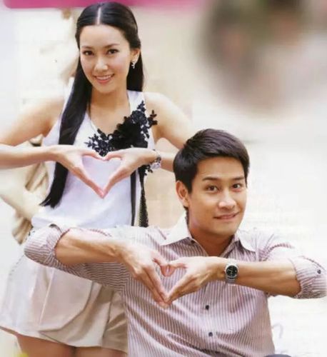 泰剧真爱无价男女主角各叫什么名字？(泰国pon导演图片)
