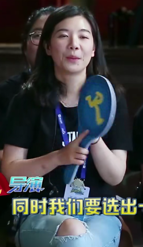 奔跑吧玫瑰女主资料?(台湾导演金卓照片)