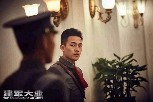 建军大业汪寿华扮演者?(建军大业副导演 汪)