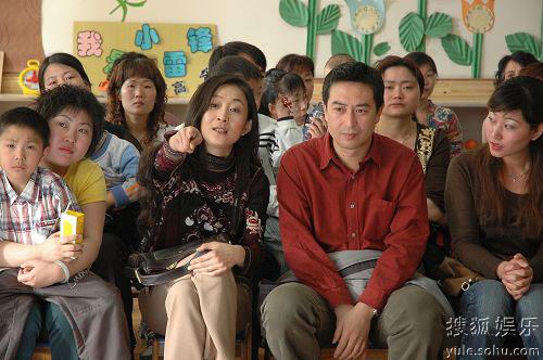 电视剧《前妻回家》的演员饰演名单？(回家吃饭导演是谁)