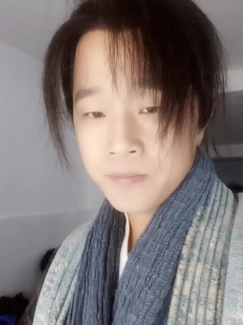 听花令谁演的？(拍快手视频导演)