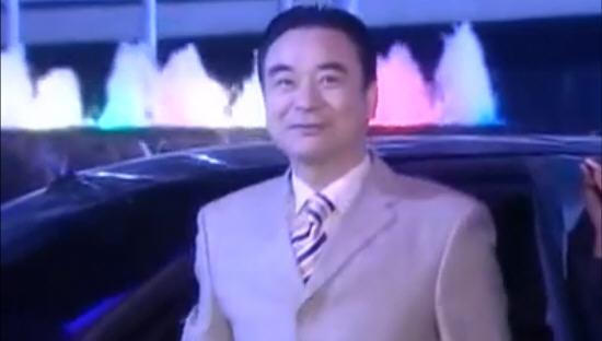 情锁王伯东扮演者?(林添一的导演作品里)