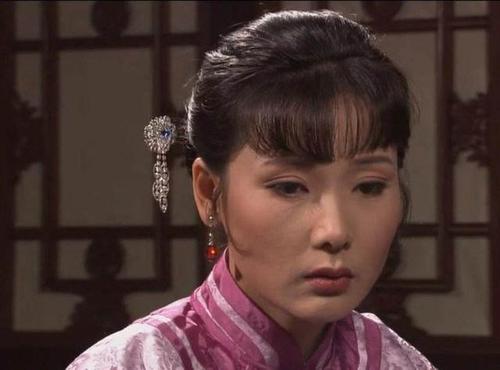 大宅门上的香秀是谁扮演的?(导演张元龙)