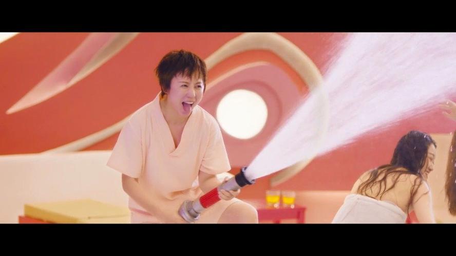 羞羞的铁拳马丽被看光是真的吗？(羞羞的铁拳导演简介)