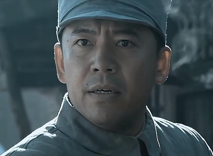 亮剑赵刚谁扮演？(赵刚导演的电影有)