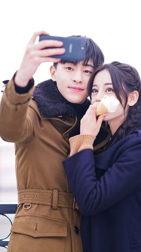 迪丽热巴邓伦主演的电视剧?(电视剧一千零一夜导演)