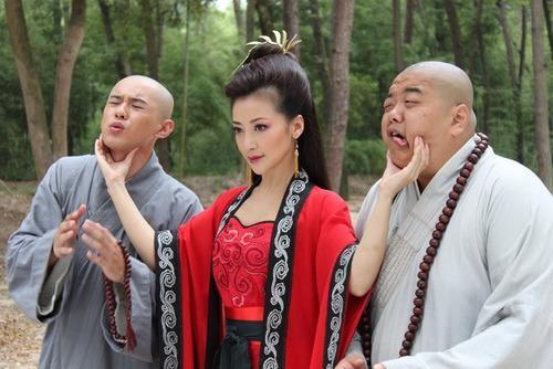 活佛济公导演？(余?`?` 导演)
