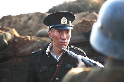 耳光响亮里的杨春光是谁扮演?(郑昊导演的电视剧)