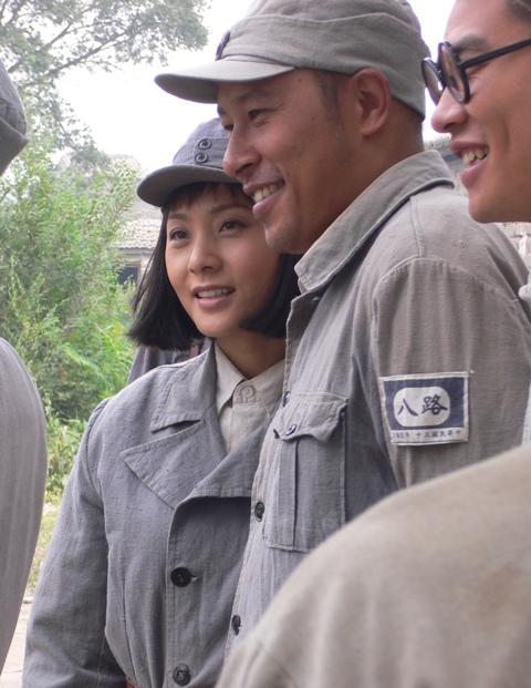 电影吕正操1942演员有武文吗?(最前卫的导演)