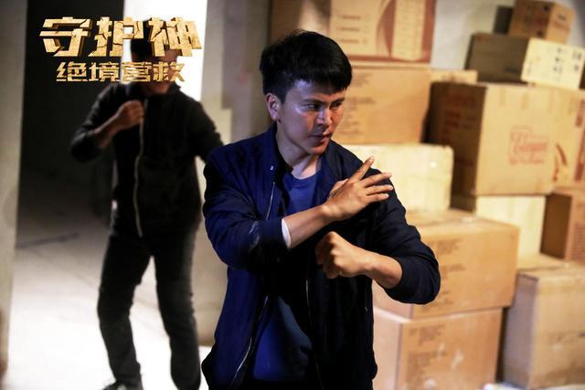 电影《守护神之绝境营救》中的演员维他亚·潘斯林加姆是谁?