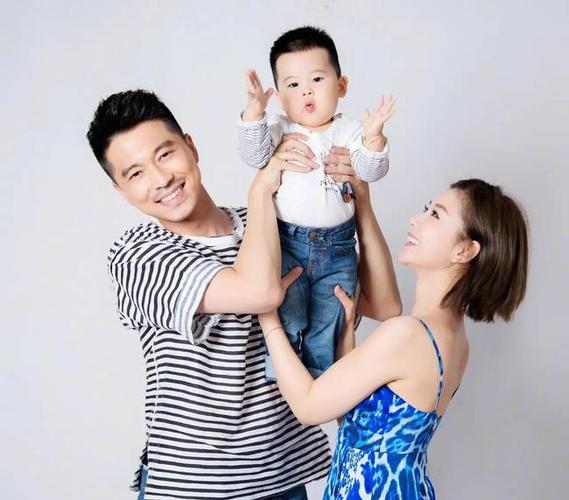 王雷的第一任妻子？