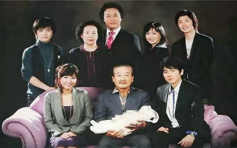 搞笑一家人主演？