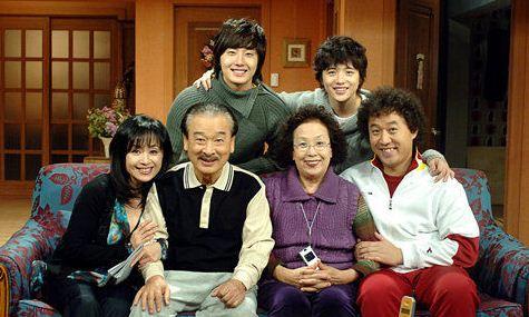搞笑一家人主演?