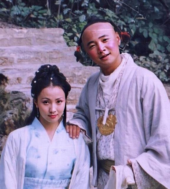 春光灿烂猪八戒，是谁主演的？