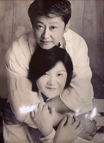 洪晃和陈凯歌怎么结婚的?