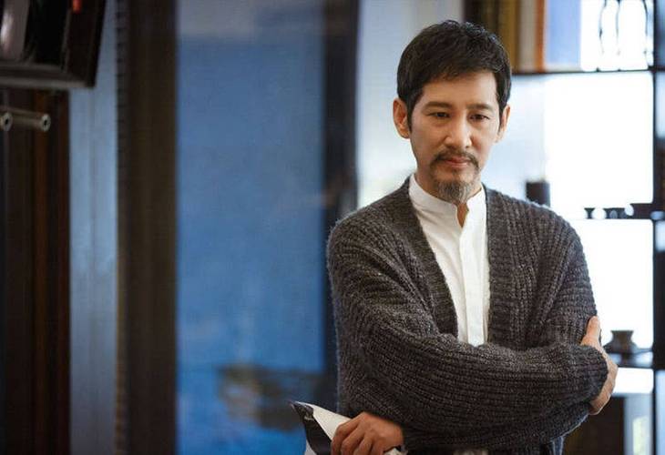 推手中王来演的是？