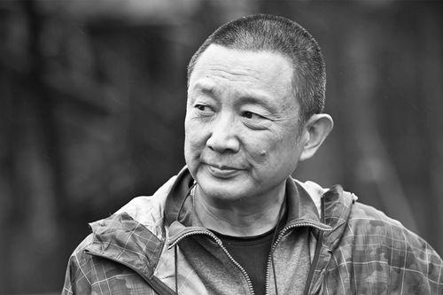 张黎今年多大?