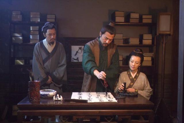 罗龙文鄢懋卿扮演者?