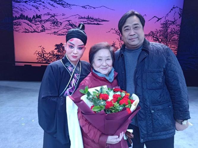 秦腔导演何红星多大年龄?