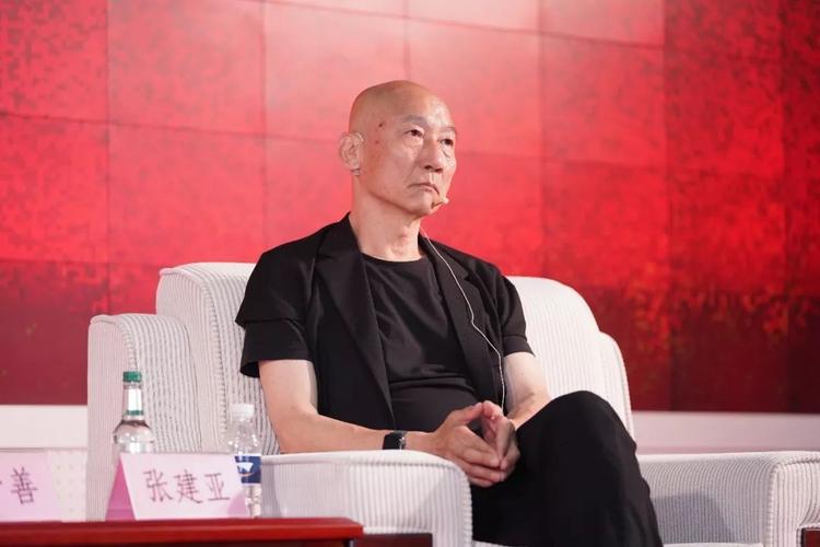 张建亚有多少儿女？