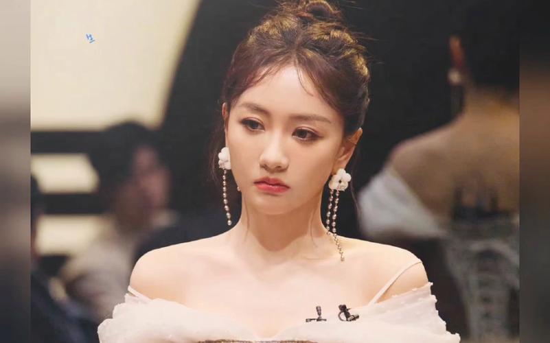 贾鲨鲨扮演者是谁?