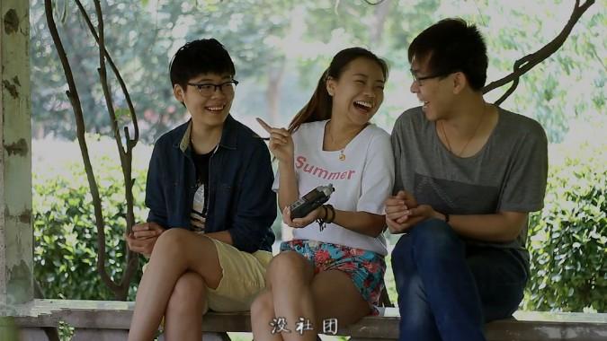 两个女生是舍友最后在一起的电影？