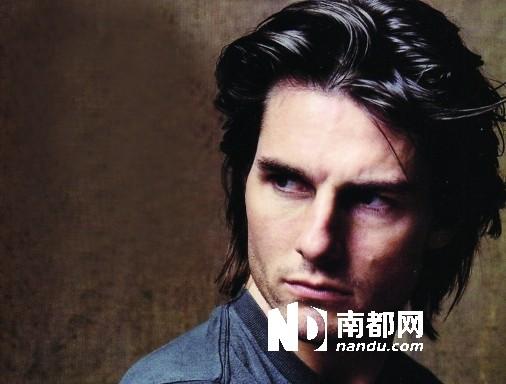 阿汤哥假扮神父是哪一部?