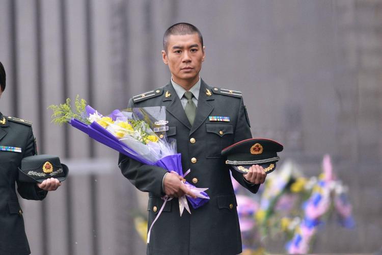 我是特种兵2老黑班长是谁扮演的?我是特种兵的导演?