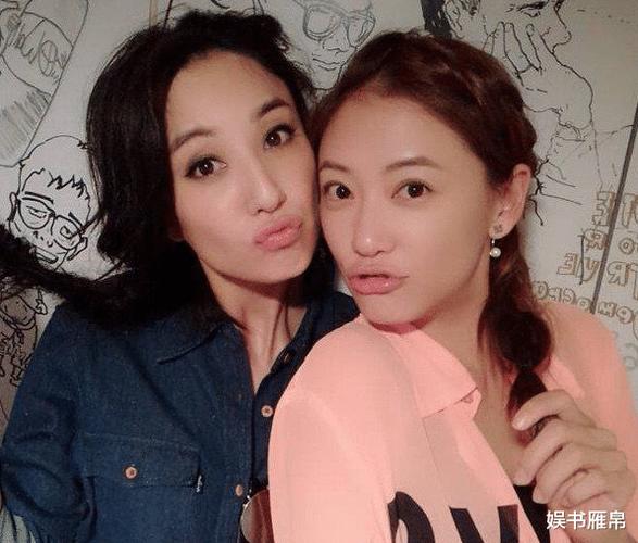 郑希怡和陈小春一起的电影?三五成群女学生扮演者?