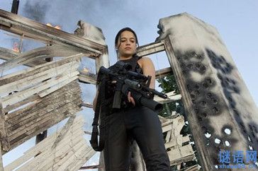 生化危机一里面最后的女兵叫什么?生化危机年代剧情排名?