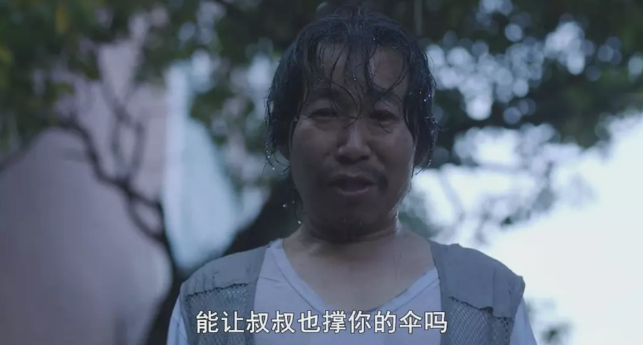 我以前看过一部电影不记得叫什么名字了?小黄衣是哪个电影里面的?