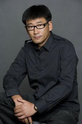 做自己的光结局怎么样?导演余丁是哪里人?