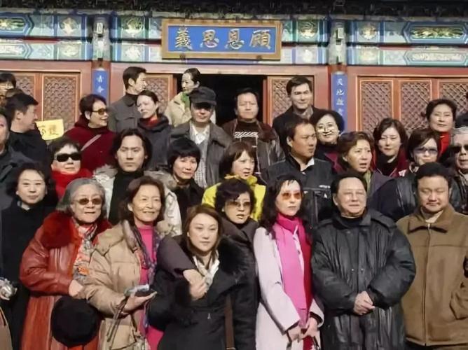 87版红楼梦导演是谁?红楼的导演是谁?