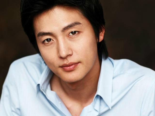 模范出租车姜荷是谁演的？李延镇的电影作品？ 