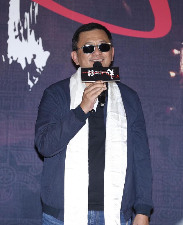 我是英雄导演?英雄是王家卫导演的吗?