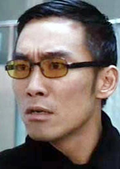 林正英导演？窃听风云1里面，马志华被带走调查时，在车上给司徒打电话，司徒是谁？ 