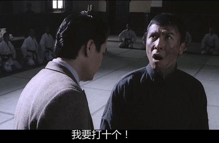 一把刀单挑十几个人的电影?电影《刀》的主题曲--国语版谁唱的?