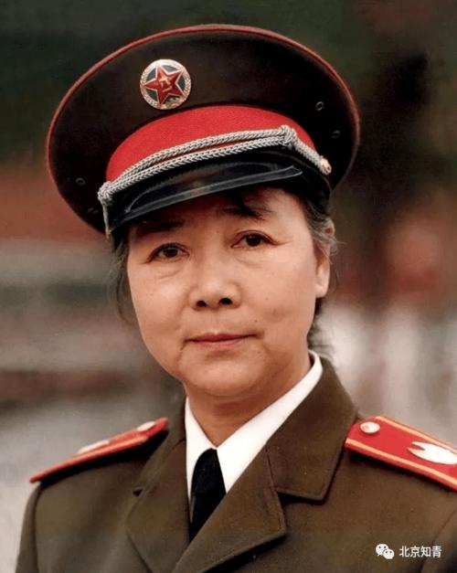八一制片厂总导演？刘尚娴现在多少岁了？ 